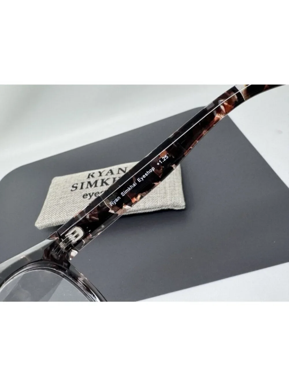 Ryan Simkhai Eyeshop R-9023 C1 Readers +1.50  Reading Glasses